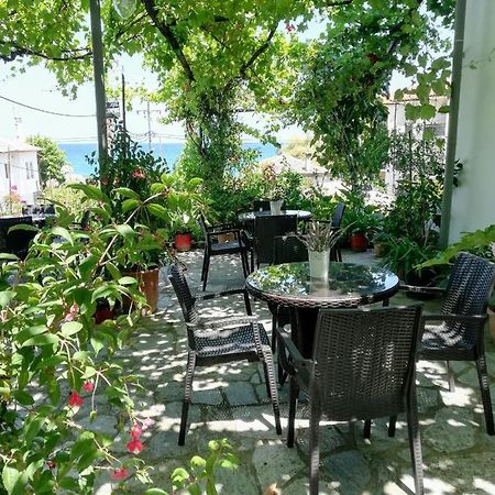 Hotel Erato خوريفتون المظهر الخارجي الصورة